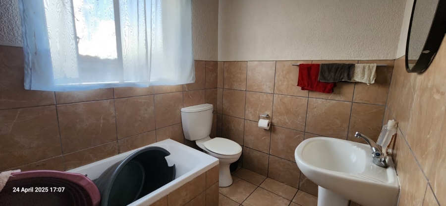 3 Bedroom Property for Sale in Waterkloof Hill Estate North West